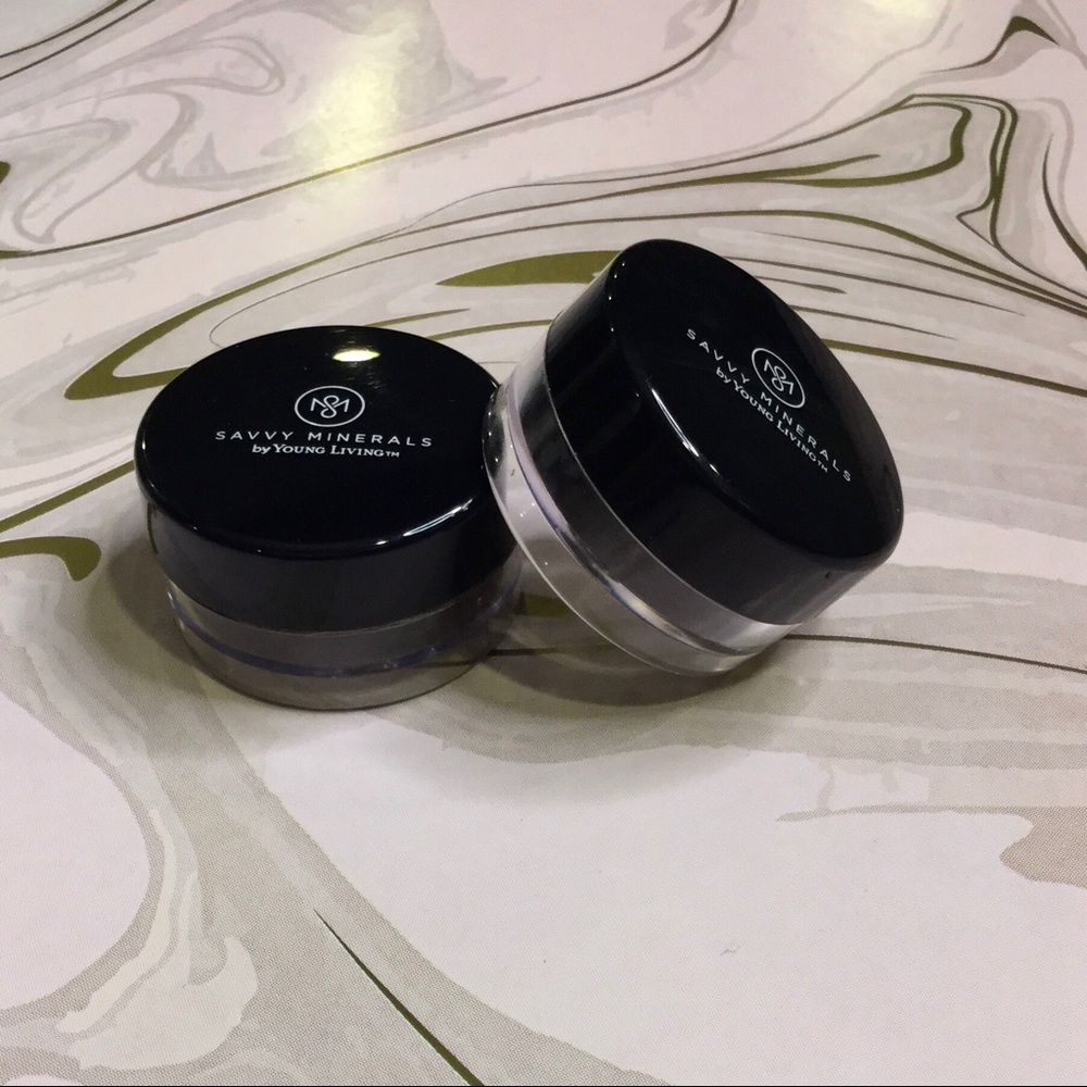 SAVVY MINERALS by Young Living Eyeliner
